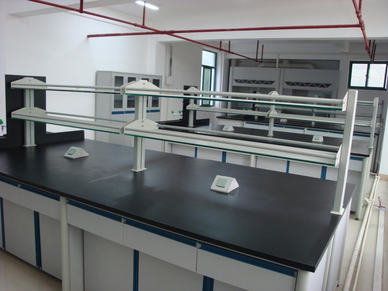 鋁木中央臺(tái)